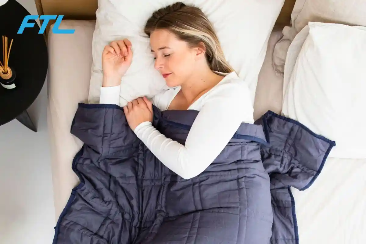 Seorang wanita sedang tidur