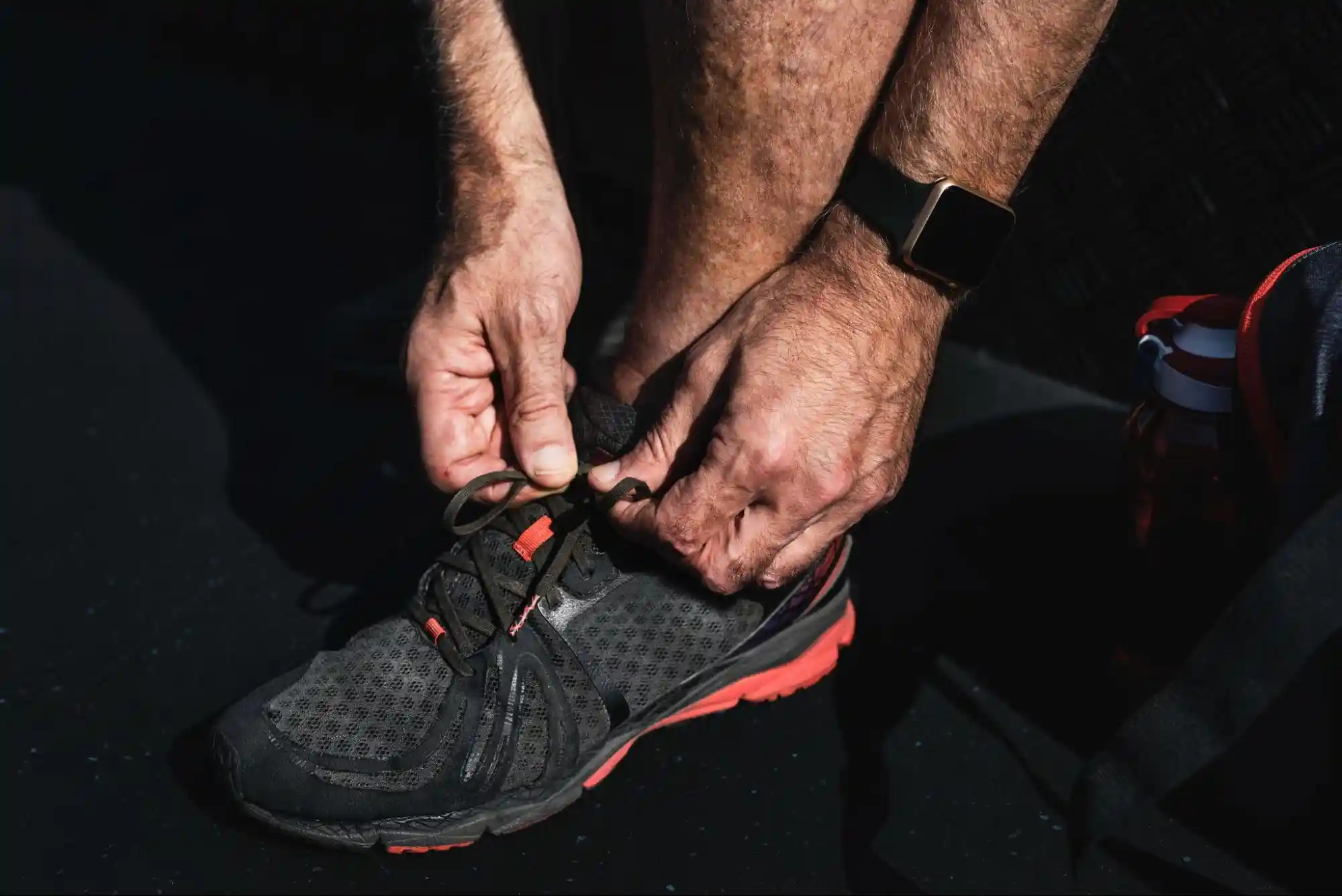 Sepatu olahraga cross-training